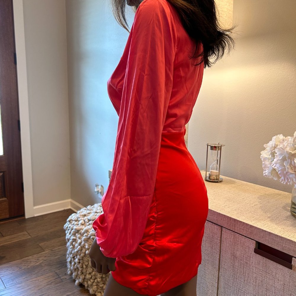 Superdown Cheyanne Deep V Dress Colorblock Dress - Picture 5 of 6
